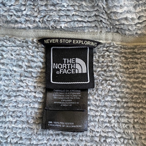 Grey The North Face Osito fleece jacket, size XL. Great condition, ships quickly - Picture 7 of 15